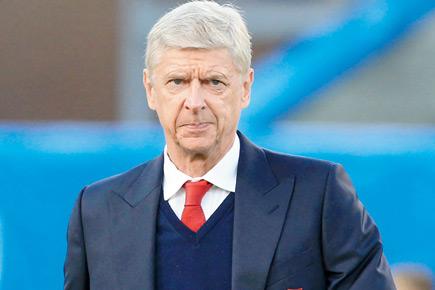 Arsene Wenger to consider Arsenal fans' feelings on his future