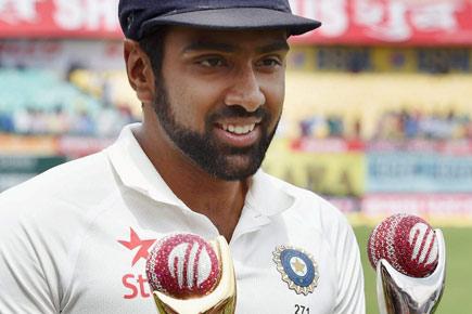 R Ashwin receives Garfield Sobers Trophy