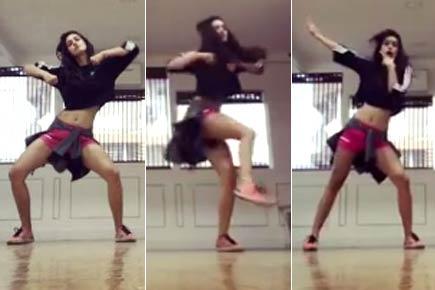 This video of Disha Patani's sensual dance moves is going viral!