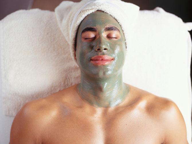 Men too use home remedies for fairer skin: Survey