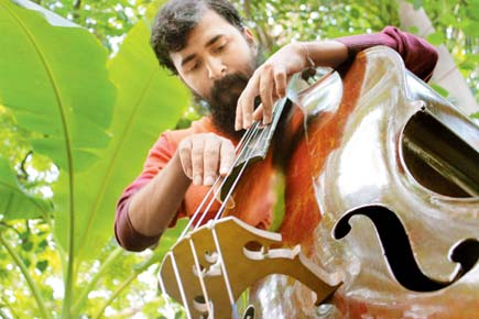 Watch Abhinav Khokhar cast a spell with stringed instrument at a Jazz gig tonight