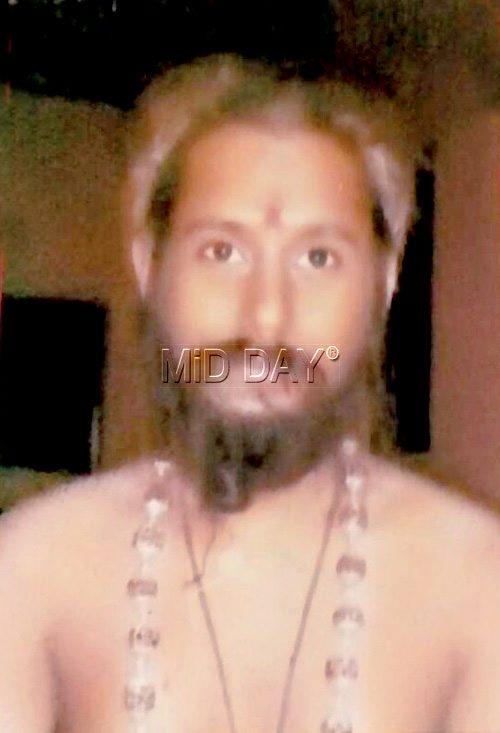 The tantrik also told the girl he had good contacts and would get her a job. Pic/Hanif Patel