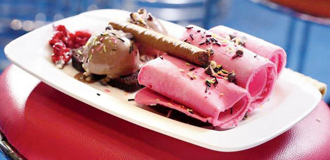 Strawberry-chocolate ice cream roll