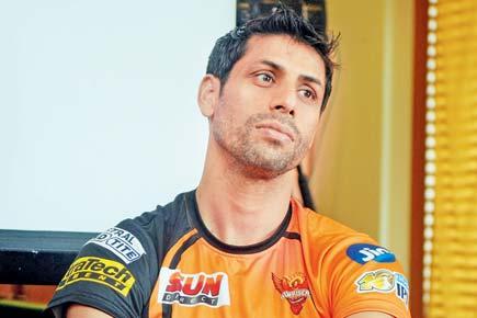 IPL 2017: Sunrisers Hyderabad's Ashish Nehra ruled out of play offs