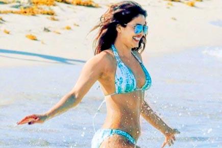 New photos of Priyanka Chopra in hot sky blue bikini go viral