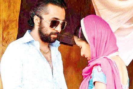 Shraddha Kapoor and brother Siddhanth clicked on the sets of 'Haseena'