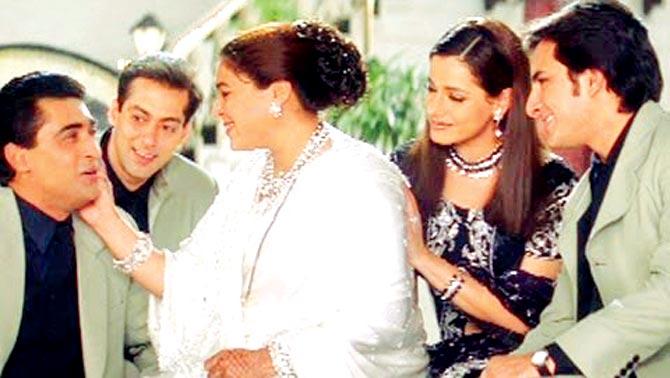 Actor Mohnish Behl (left)played her favourite son in Hum Saath Saath Hain (1999