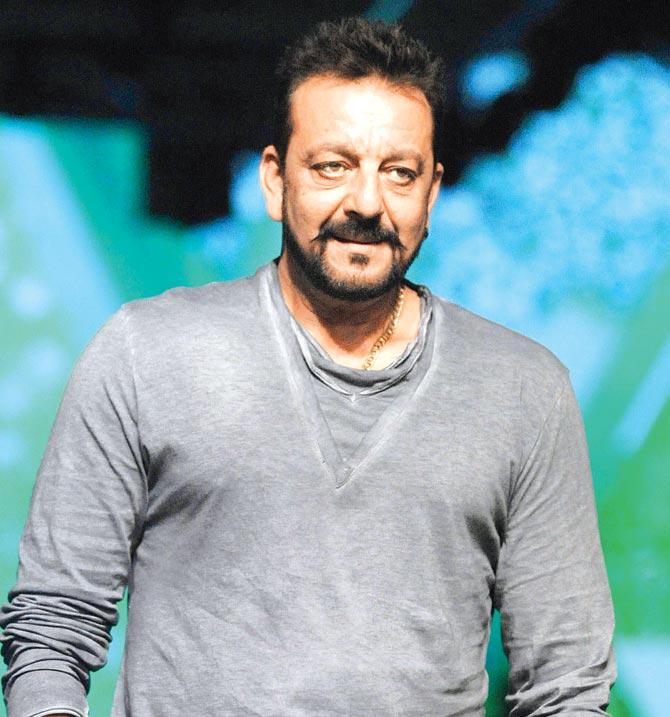 "I have lost a mother again today. Everytime I worked with her, I learnt something new. Her demise has left a void," says Sanjay Dutt, who played her son in the iconic Vaastav