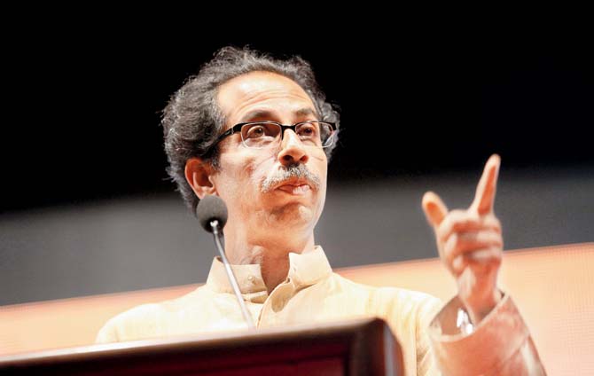 Sena president Uddhav Thackeray yesterday offered to quit the government and support the BJP, if it writes off farmers