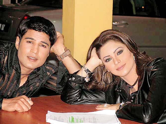 Rajeev Khandelwal and Aamna Sharif in Sun Ley Na