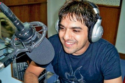 Sign up for a voiceover course with dubbing artist Sandeep Lokhande