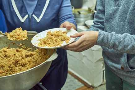 Khichdi, Rajma-rice to replace pizza and pastries in Maharashtra school canteens