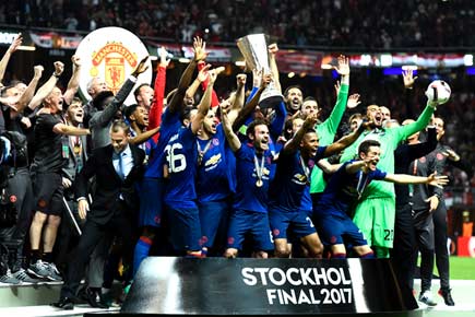 Manchester United dedicate Europa League title to Manchester Arena victims