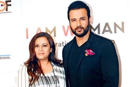 Rohit Roy pens romantic letter for wife Manasi to mark 25 years since first date