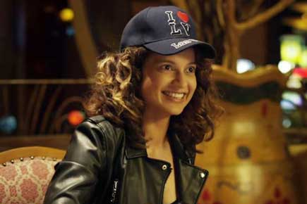 Bollywood News:Kangana Ranaut's mischievous avatar in 'Simran' teaser 