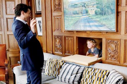 Canadian PM Justin Trudeau brings his son to work. The photos are aww-some