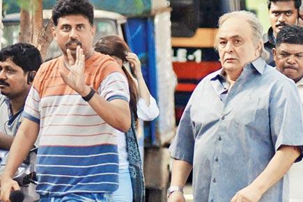 Spotted: Rishi Kapoor shooting for '102 Not Out' in Mumbai
