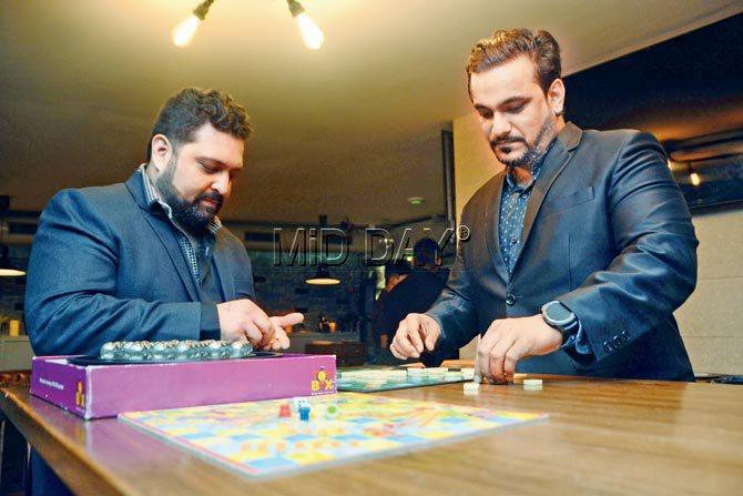 Vishesh Khanna and Mihir Bijur enjoy playing board games at Door No 1