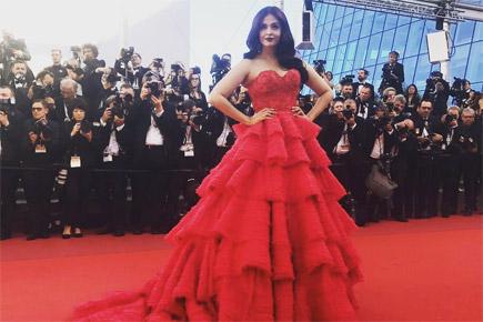 Cannes 2017: Aishwarya Rai Bachchan's red carpet look is mesmerising