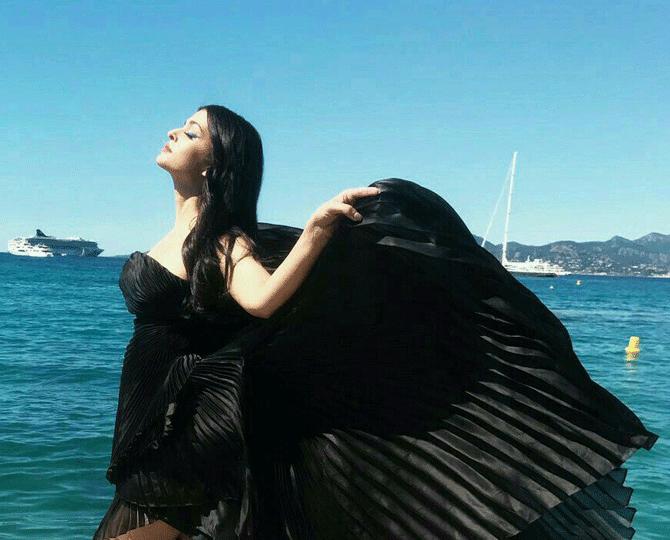 Cannes 2017: Aishwarya Rai Bachchan looks bold and sensational in black dress