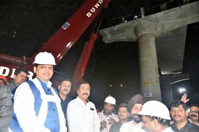 Maharashtra Chief Minister Devendra Fadnavis during the launch of the Metro 7 girder. Pic Courtesy Twitter: @CMOMaharashtra