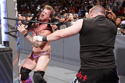 WWE SmackDown: Kevin Owens destroys Chris Jericho after US title win