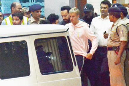 Justin Bieber arrives in Mumbai: Bollywood celebs welcome singer