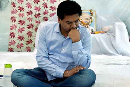 Kapil Mishra, who fainted, is stable now, says doctor
