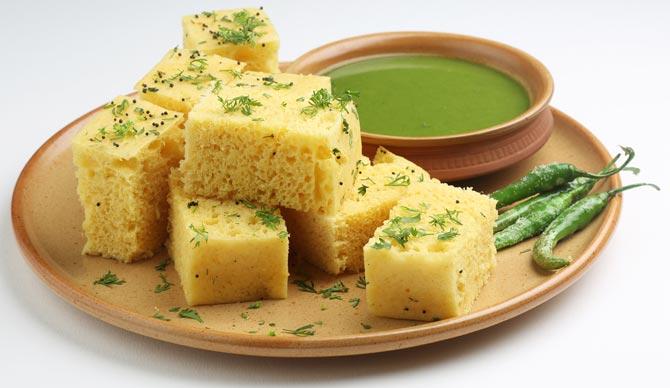 Top 10 healthy vegetarian food items to indulge in during Ganesh Chaturthi