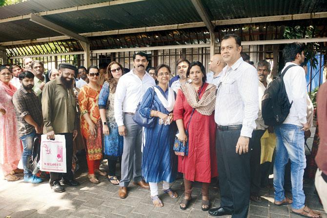 Parents of Garodia International High School, Ghatkopar, met Education Minister Vinod Tawde at Mantralaya last month. FILE PIC