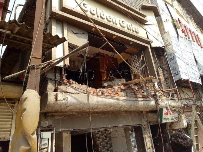 Four bars with secret rooms to hide women demolished in Ulhasnagar