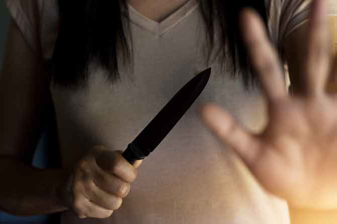 Woman, her lover kills husband, chops body into pieces