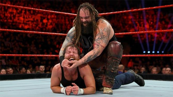 Dean Ambrose vs Bray Wyatt