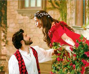Varun Dhawan and Alia Bhatt turn Romeo and Juliet