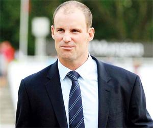 Andrew Strauss slaps curfew on Ashes squad post Bairstow controversy