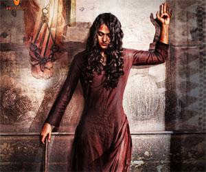 Anushka Shetty looks attractively intriguing in new poster of 'Bhaagamathie'