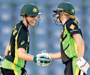 Australia retain women's Ashes with T20 win over England