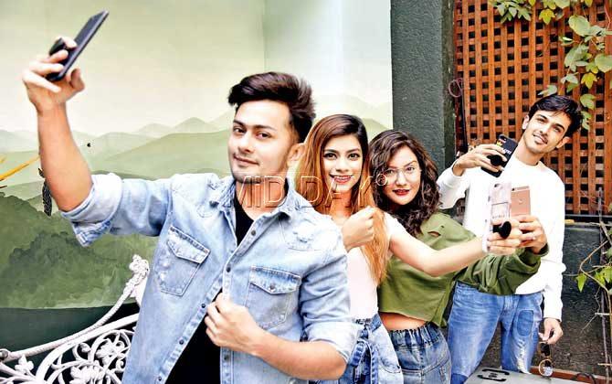 Awez Darbar, Nagma Mirajkar, Aashika Bhatia and Farhan Khan. Pic/Pradep Dhivar