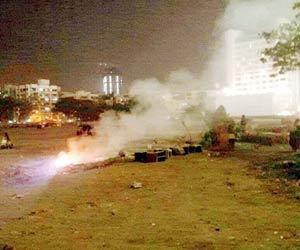 Mumbai: Burning garbage choke residents of Bandra Reclamation
