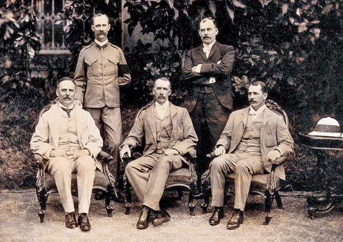 The members of the Bombay Plague Committee. Seated in the centre is William Forbes Gatacre, chairman of the committee. Pics/WellcomeâÂu00c2u0080Âu00c2u0088Collection