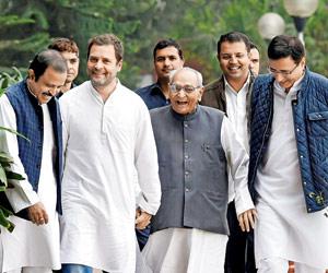 Rahul Gandhi accuses Narendra Modi of changing entire Rafale aircraft deal