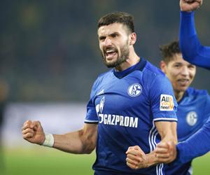 Schalke rally from 0-4 down to hold Borussia