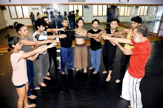 The dancers were mentored by David Zambrano (extreme right), who trained  them in the Flying  Low dance technique