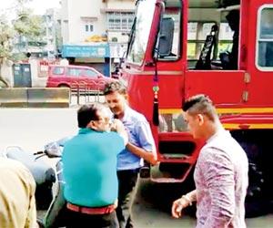 Kalyan BJP MLA's brother takes cheating petrol pump staff to police