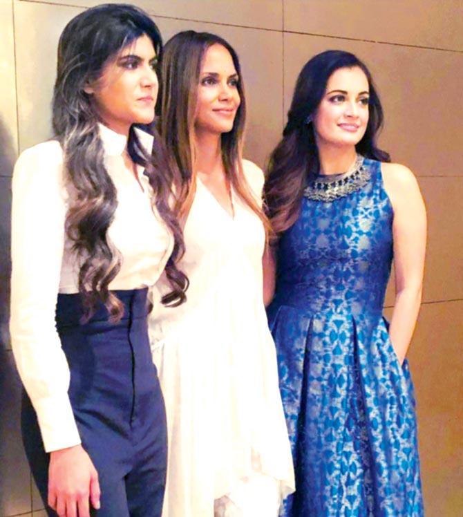 Dia Mirza shared this pic on Twitter with Halle Berry and Ananya Birla