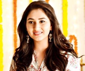 Disha Parmar's character is back from the dead in 'Woh Apna Sa'
