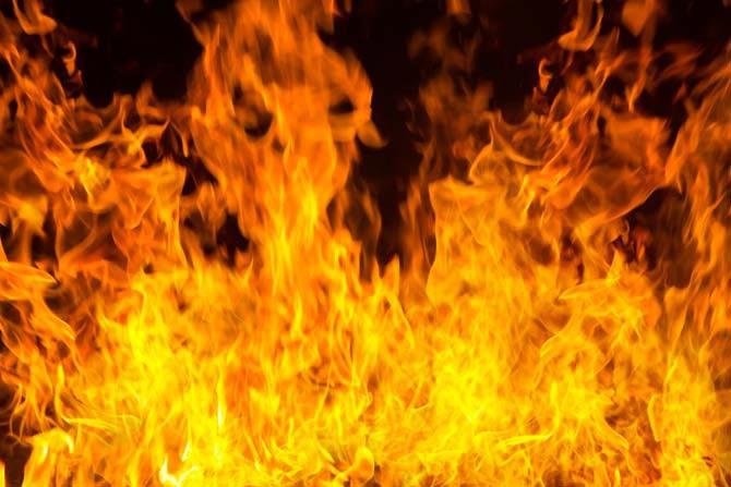 Fire breaks out in Mumbai multi-storey