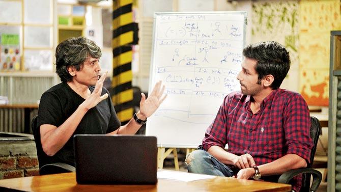 Kanan Gill (right) spent a week learning the nuances of filmmaking from Nagesh Kukunoor, who has directed Iqbal (2005), Dor (2006) and Aashayein (2010) 