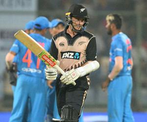 Kane Williamson blames bowling for New Zealand defeat against India