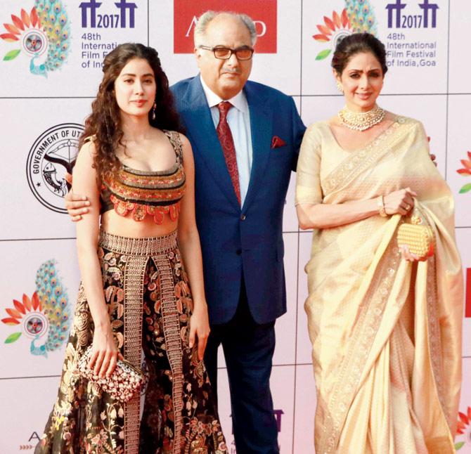 Janhvi Kapoor with father Boney and mother Sridevi